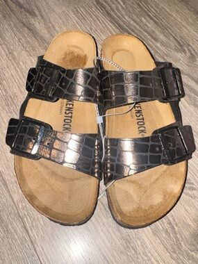 Birkenstock Arizona Two-Strap Sandals in Gator Gleam Black rust Shine Sz 39 NWNT